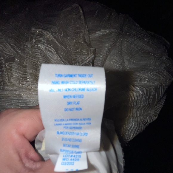 GIRLS DRESSY DRESS SIZE 4 - Picture 4 of 7